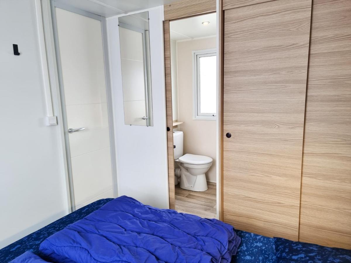 Prachtig Chalet Ok50 D12 Op Familiecamping Oostkapelle Luaran gambar